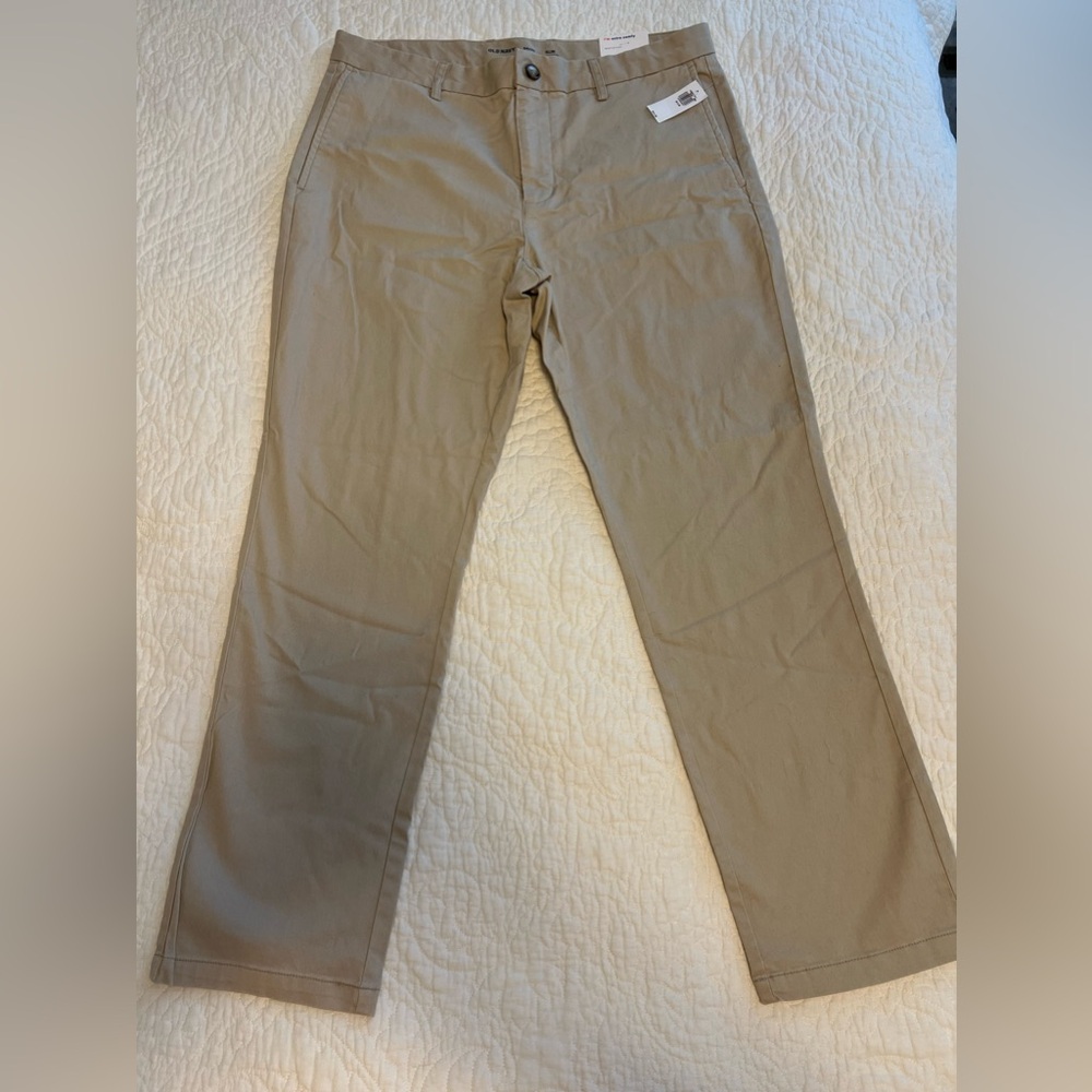 Old Navy Slim Flex Men’s Chino NWT
